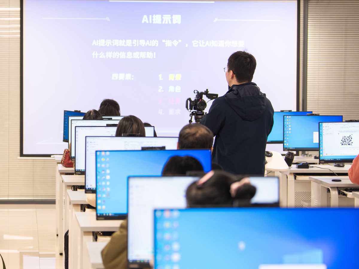 https://img.cnnb.com.cn/mixmedia/2025/04/11/200/3ff14fe5-0c75-466f-b927-2636c916dd58size_w_8256_h_5504.jpg